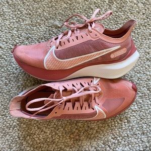 Nike Zoom Gravity women’s 7